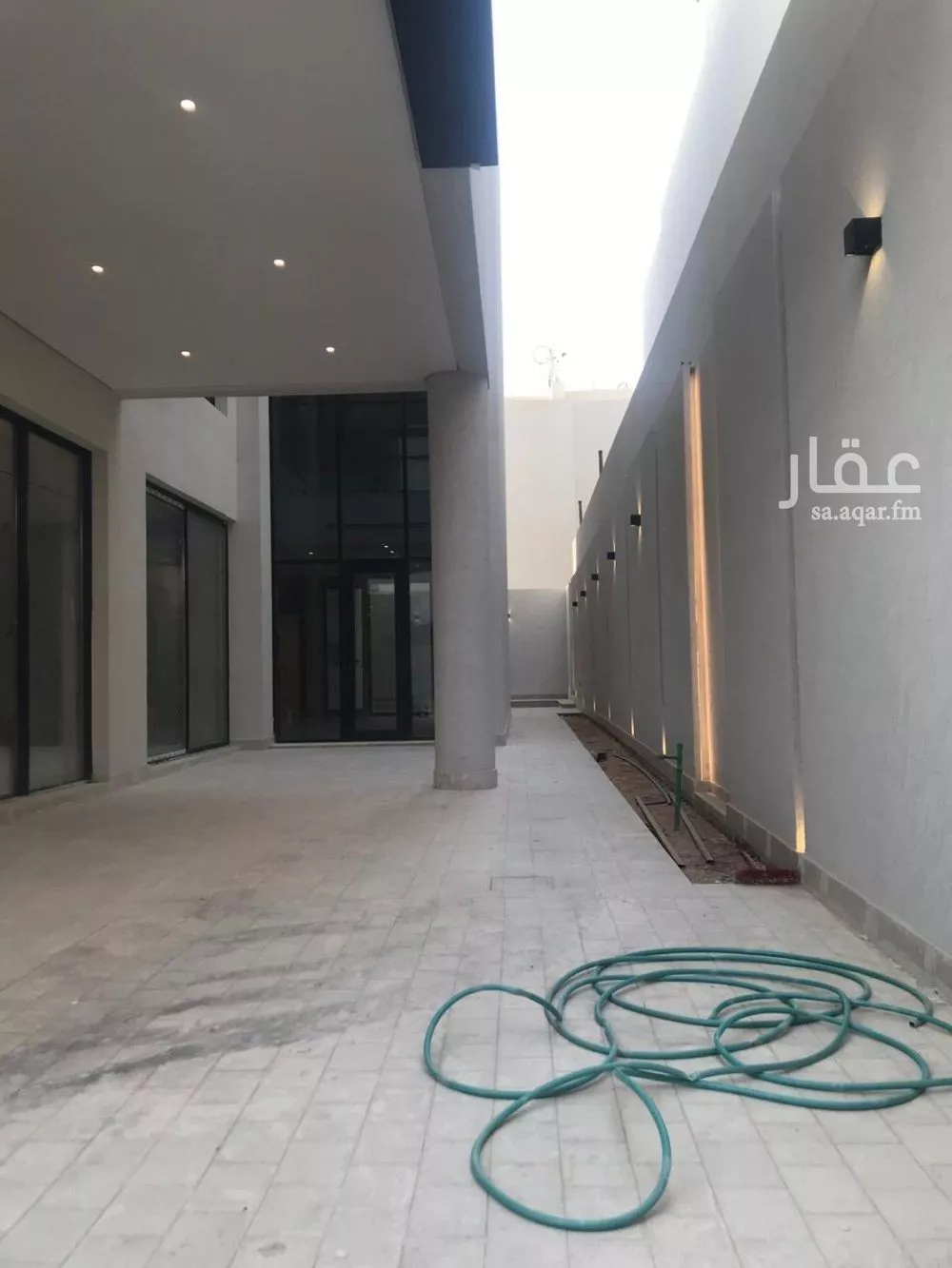 فيلا 7 غرف في الياسمين 2