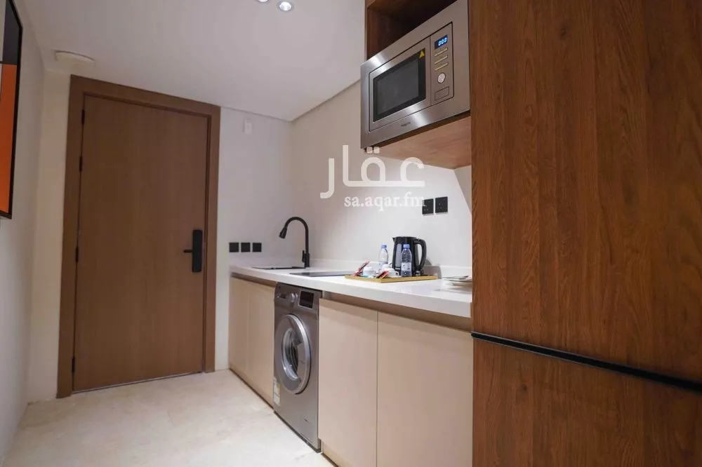 شقة 1 غرف في العقيق 5