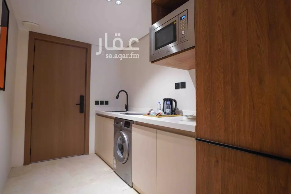 شقة 1 غرف في العقيق 5