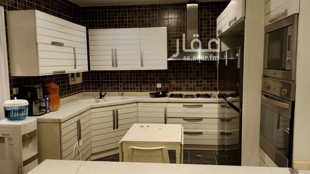 3 bedroom apartment in Al Malqa 3