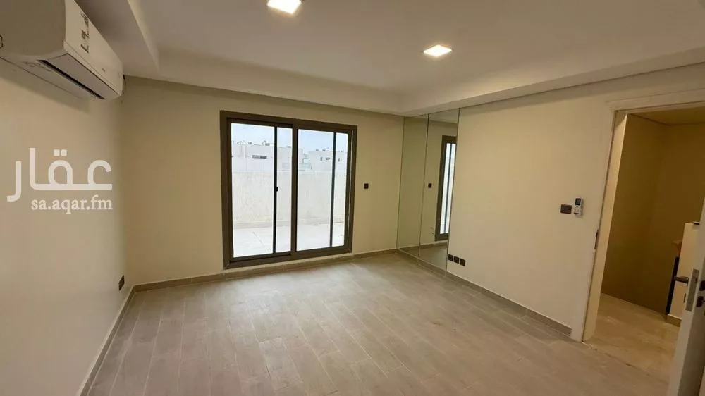 فيلا 6 غرف في النرجس 5