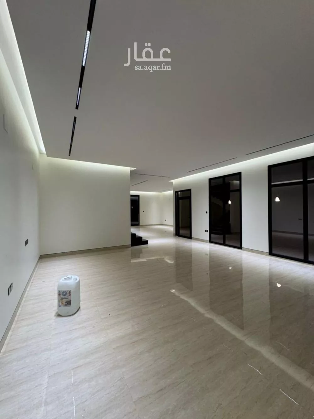 فيلا 4 غرف في النرجس 5