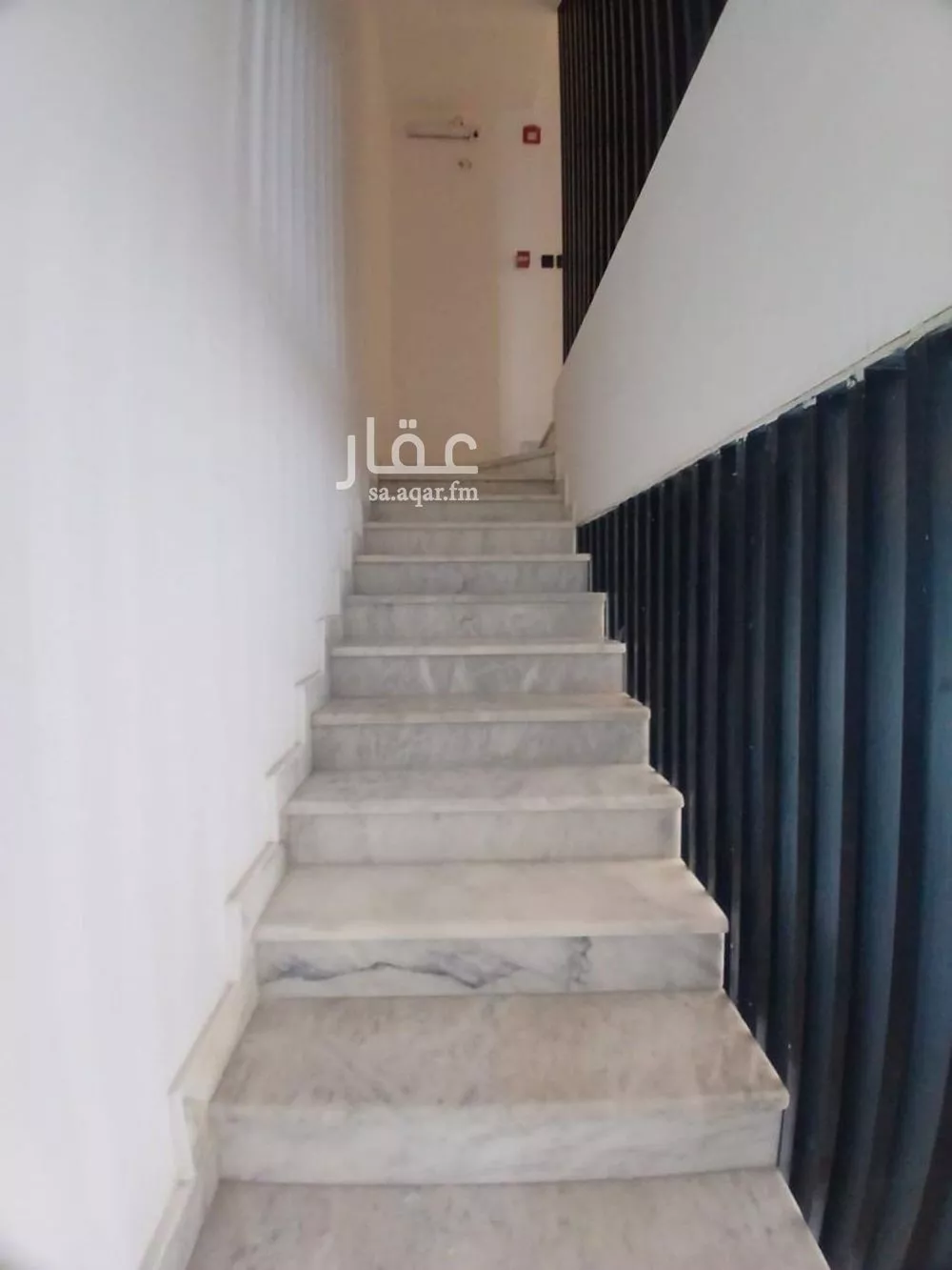 شقة 4 غرف في الرمال 2