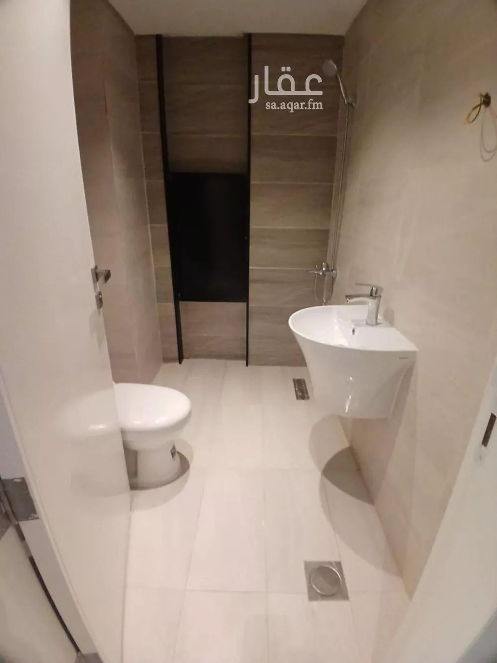 شقة 4 غرف في الرمال 1