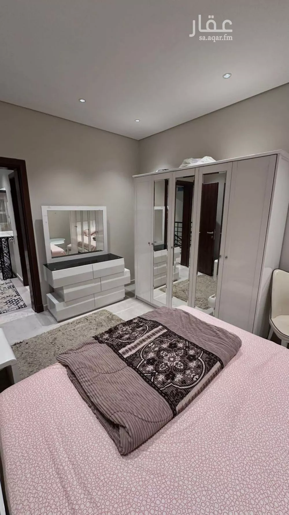 5 bedroom villa in Al Janadriyah, Riyadh 9