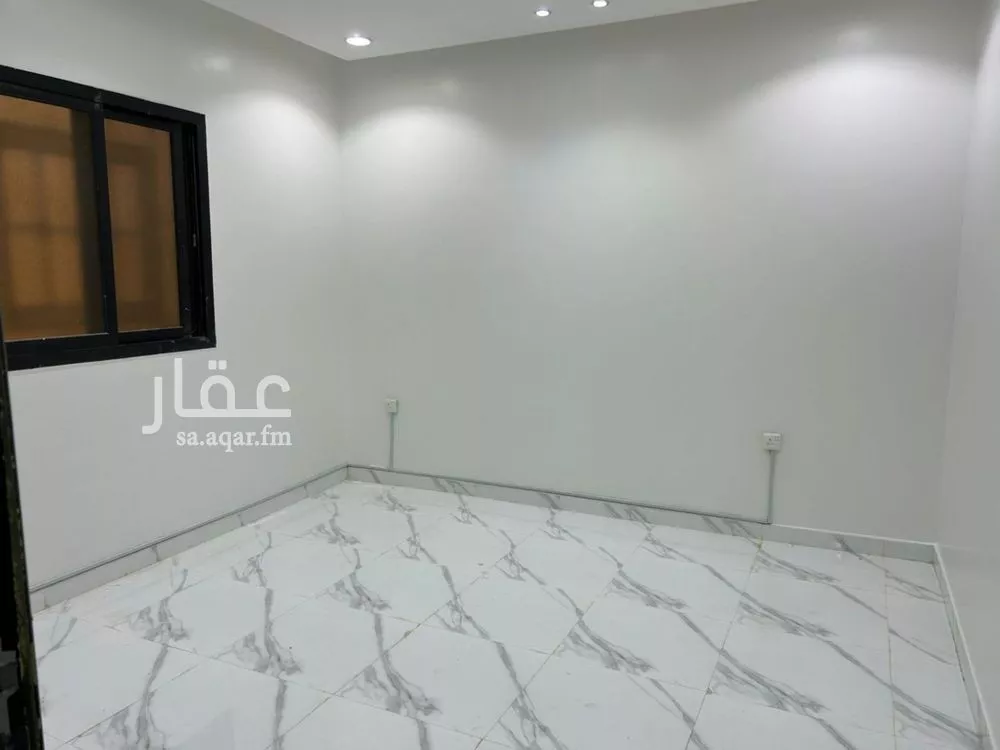 3 bedroom floor in Al Rimal 4
