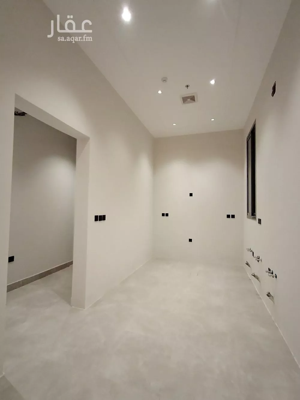 4 bedroom apartment in Al Yarmouk 5