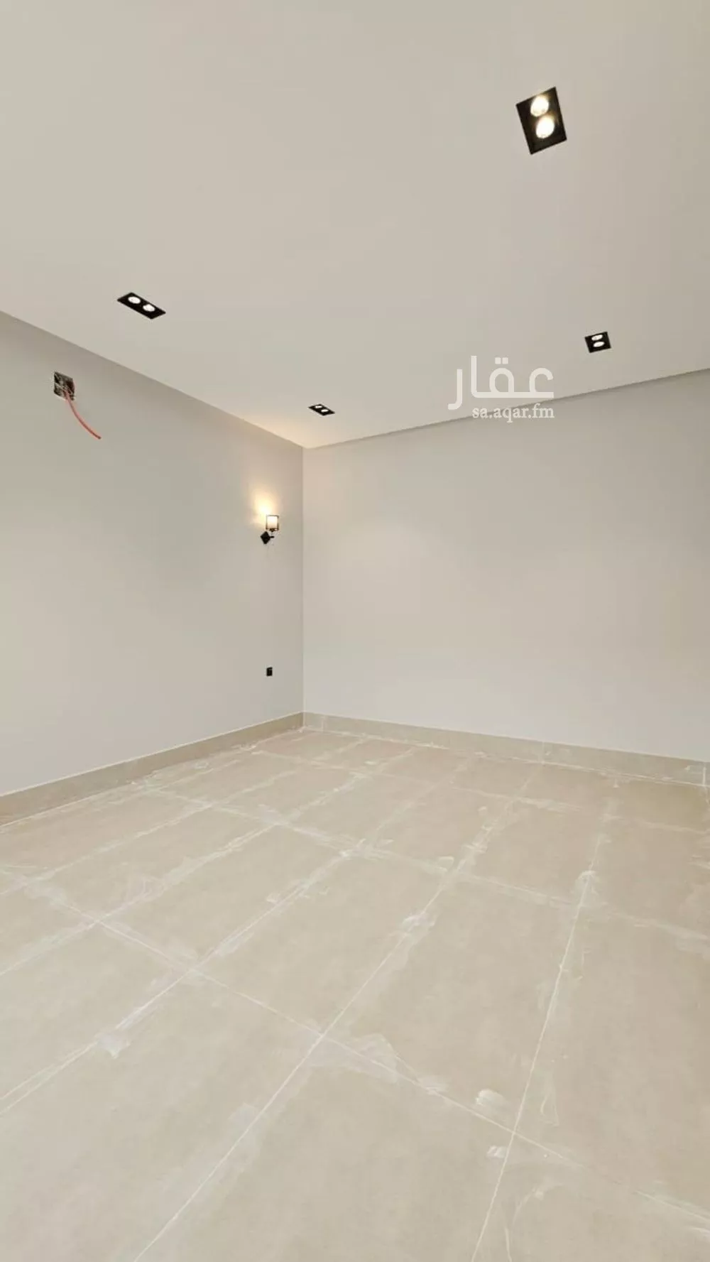 فيلا 5 غرف في عكاظ 4