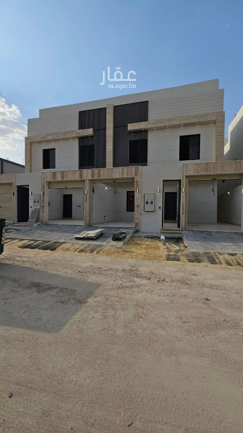 فيلا 5 غرف في عكاظ 1