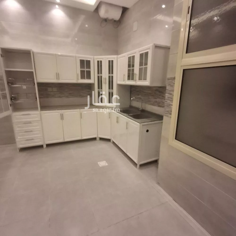 دور 3 غرف في النرجس 5