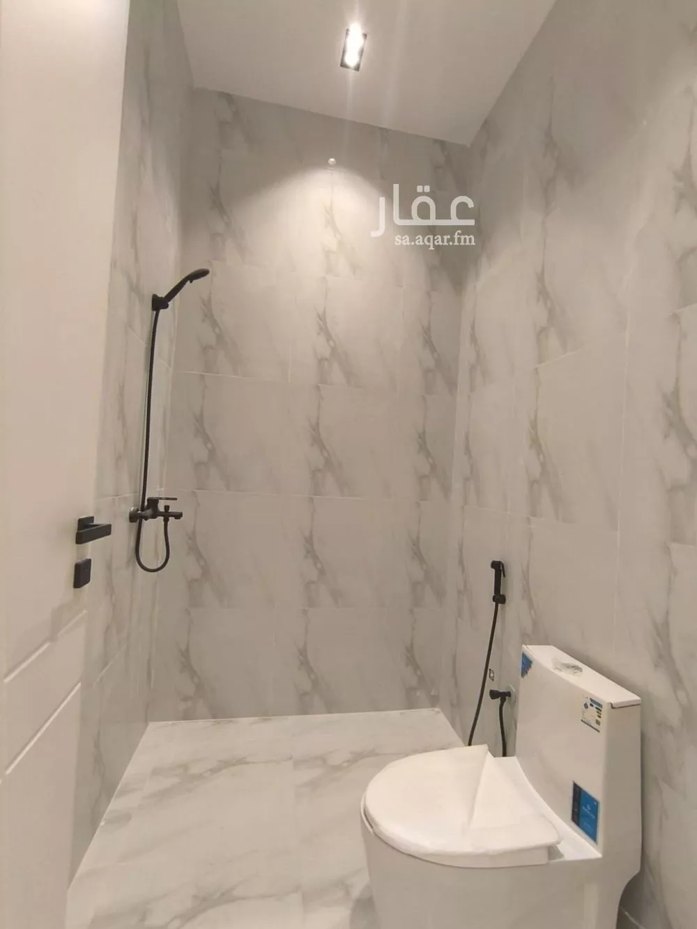 شقة 4 غرف في الزهرة 4