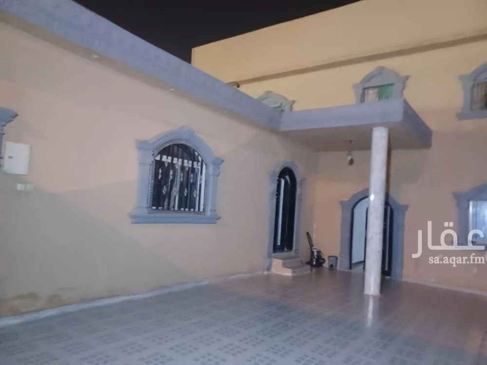 فيلا 6 غرف في النظيم 2