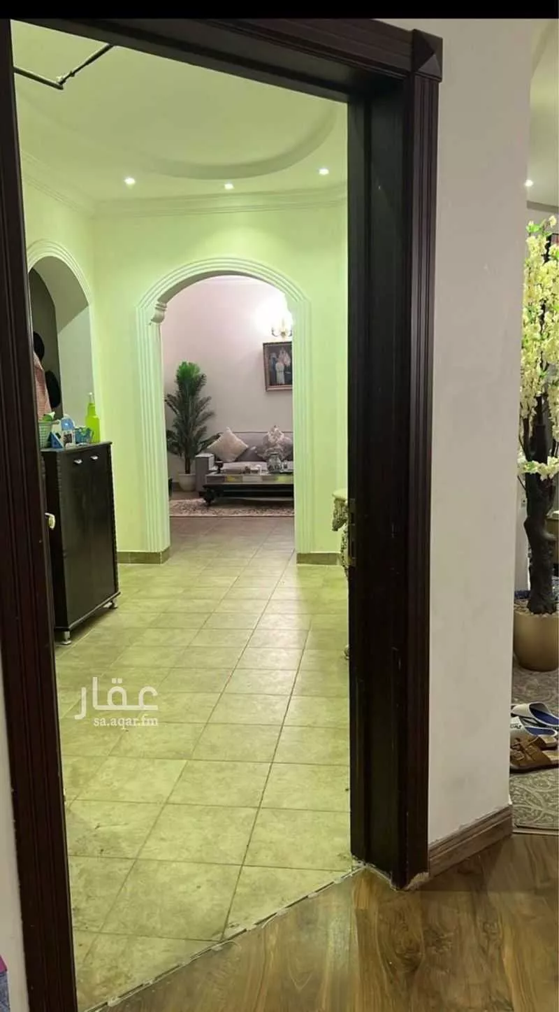 6 bedroom apartment in Al Rabie, Riyadh 17