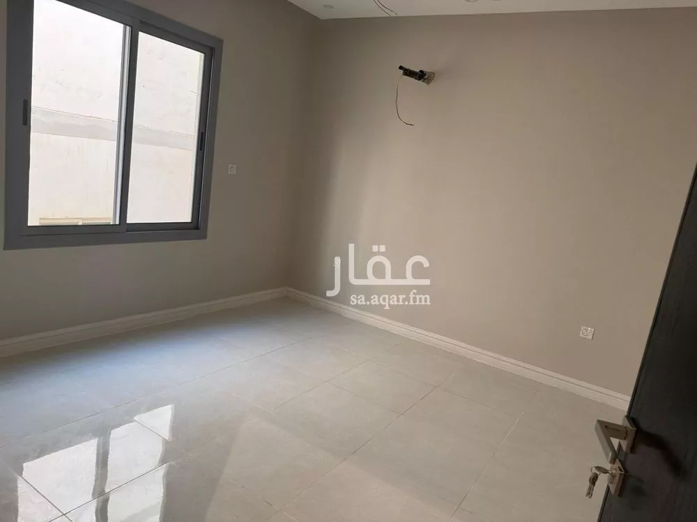 شقة 4 غرف في الصوارى 2