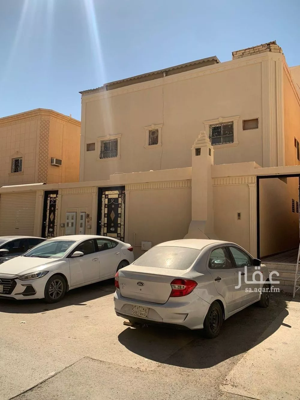 4 bedroom floor in Dhahrat Laban