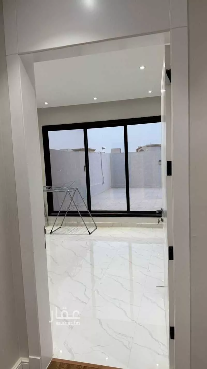 فيلا 5 غرف في الملك فيصل 5