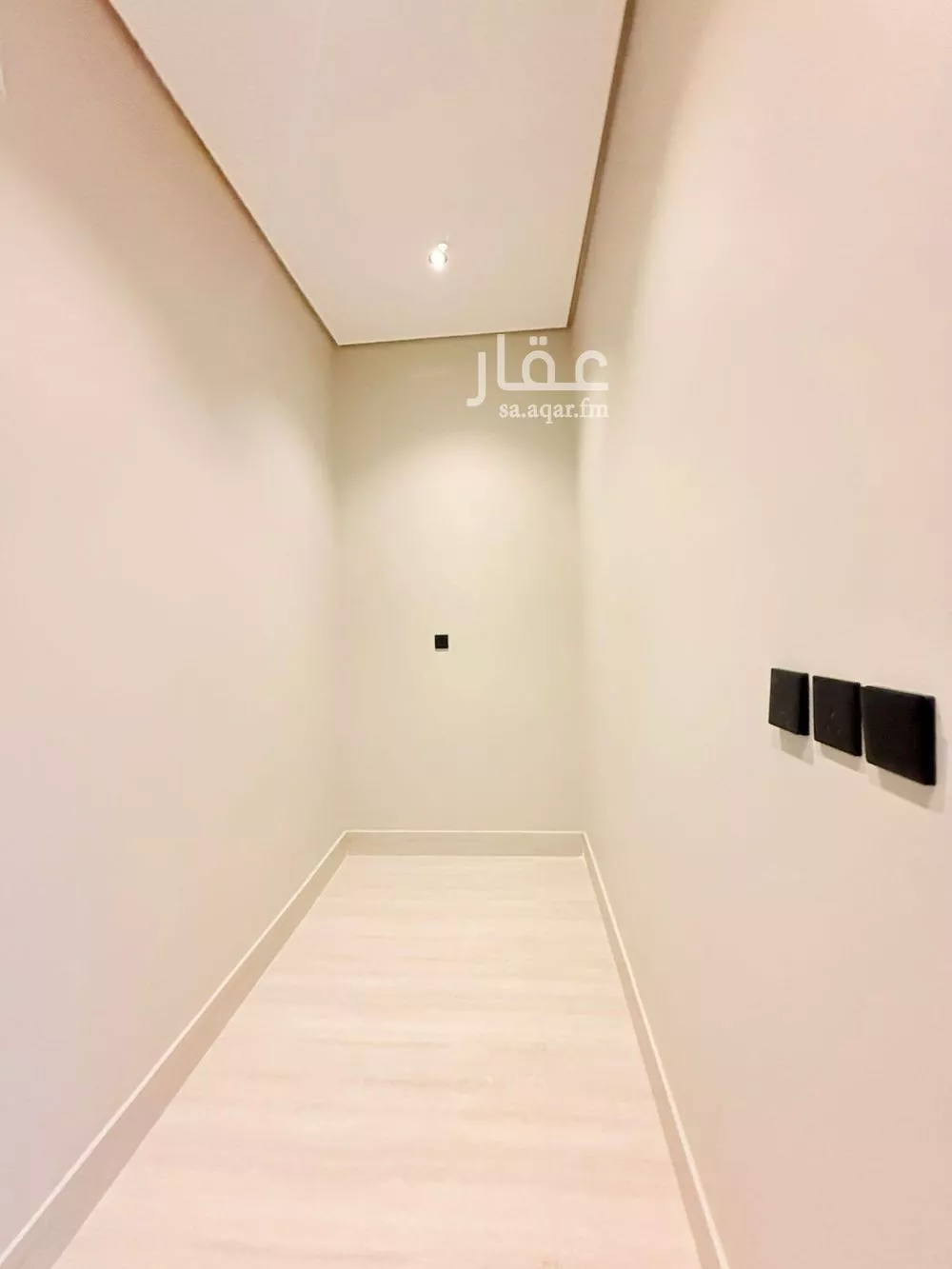 فيلا 8 غرف في الامواج 2