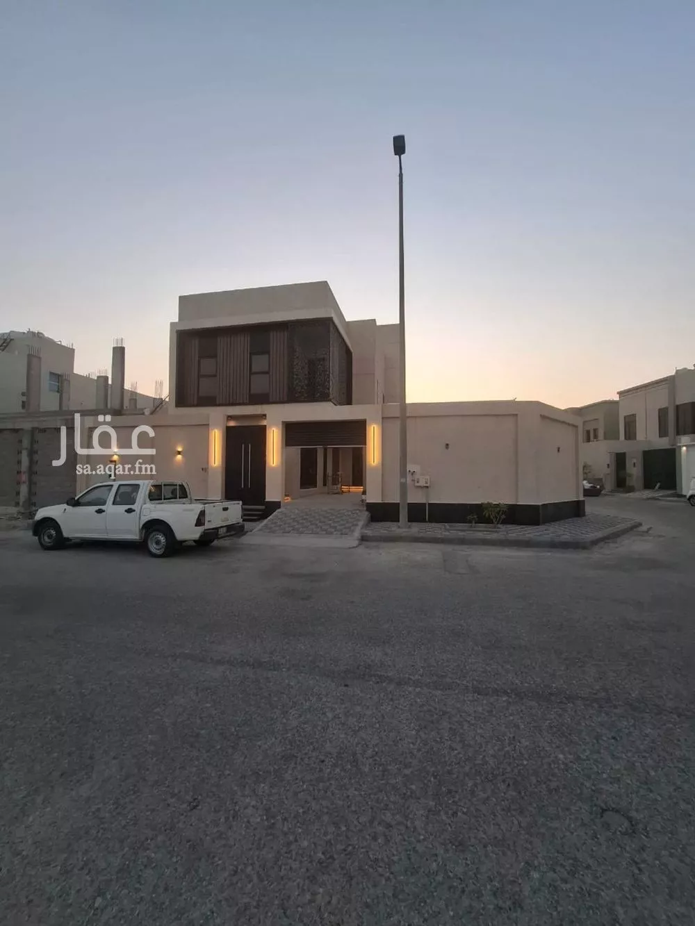 فيلا 9 غرف في البحيرة