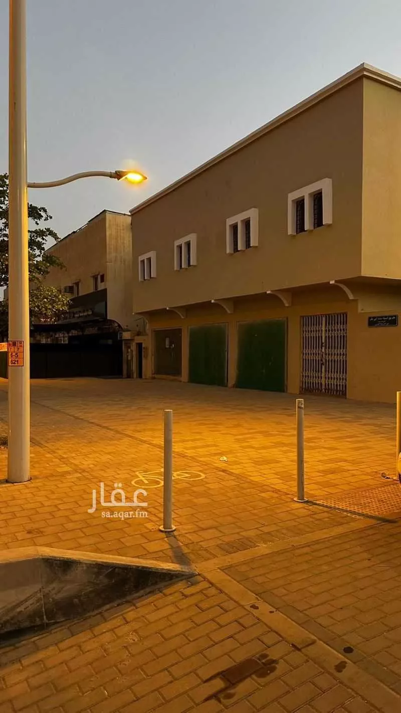 محل 90 م² في طويق 2