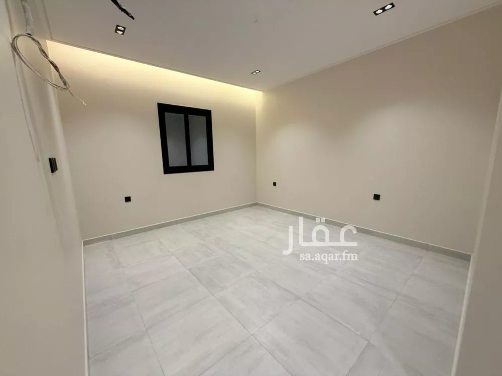 شقة 4 غرف في النزهة 5