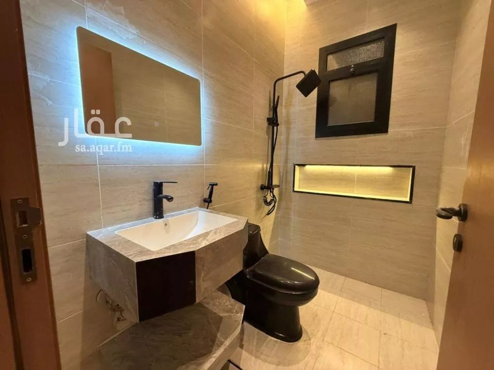 شقة 3 غرف في النزهة 1