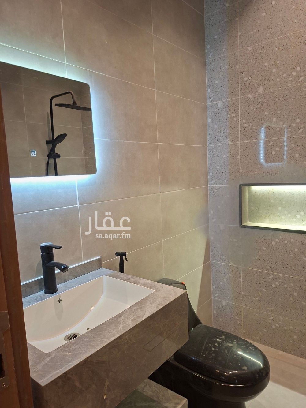 3 bedroom apartment in Al Nuzhah, Jeddah 11