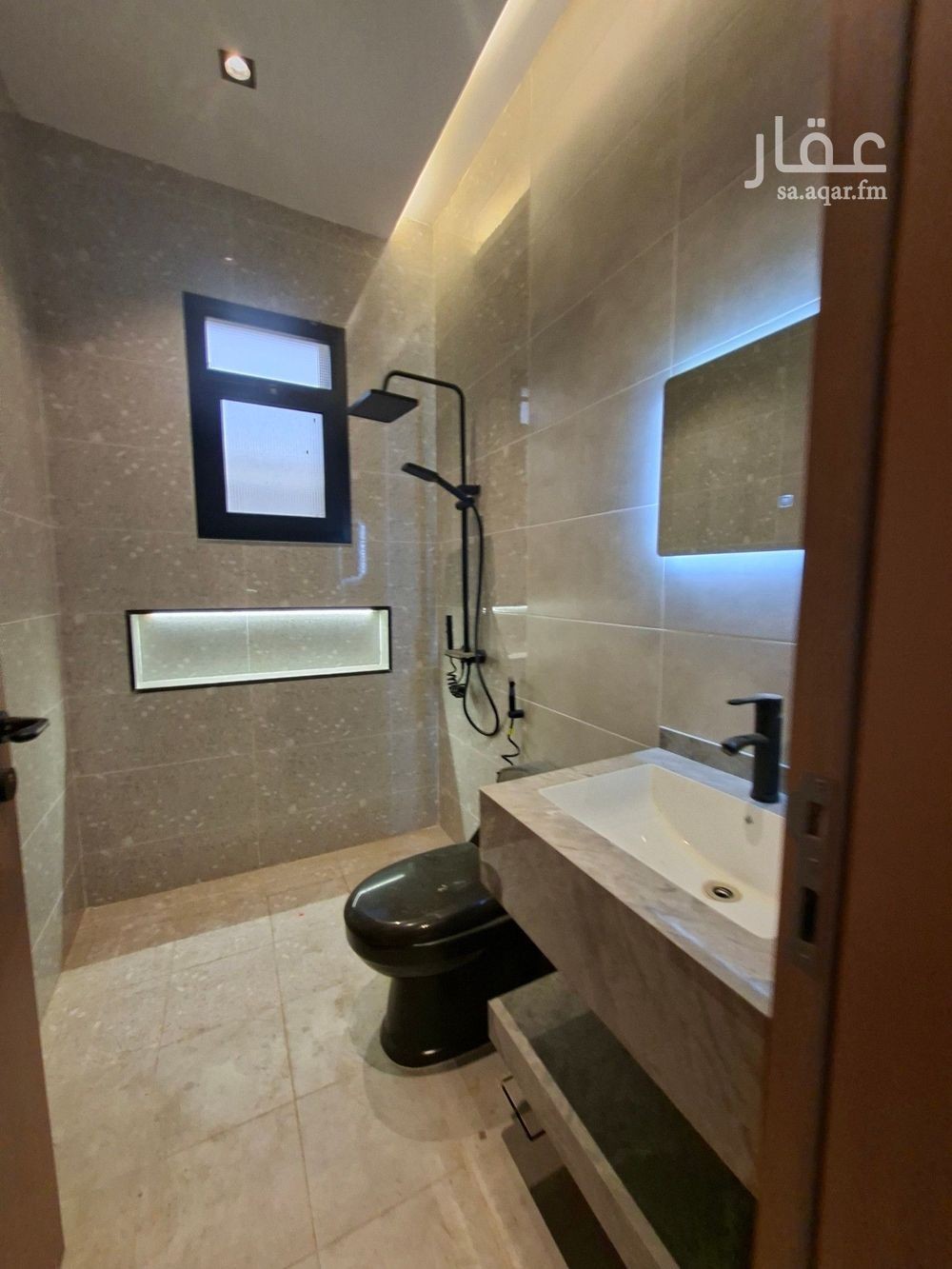 2 bedroom apartment in Al Nuzhah, Jeddah 4