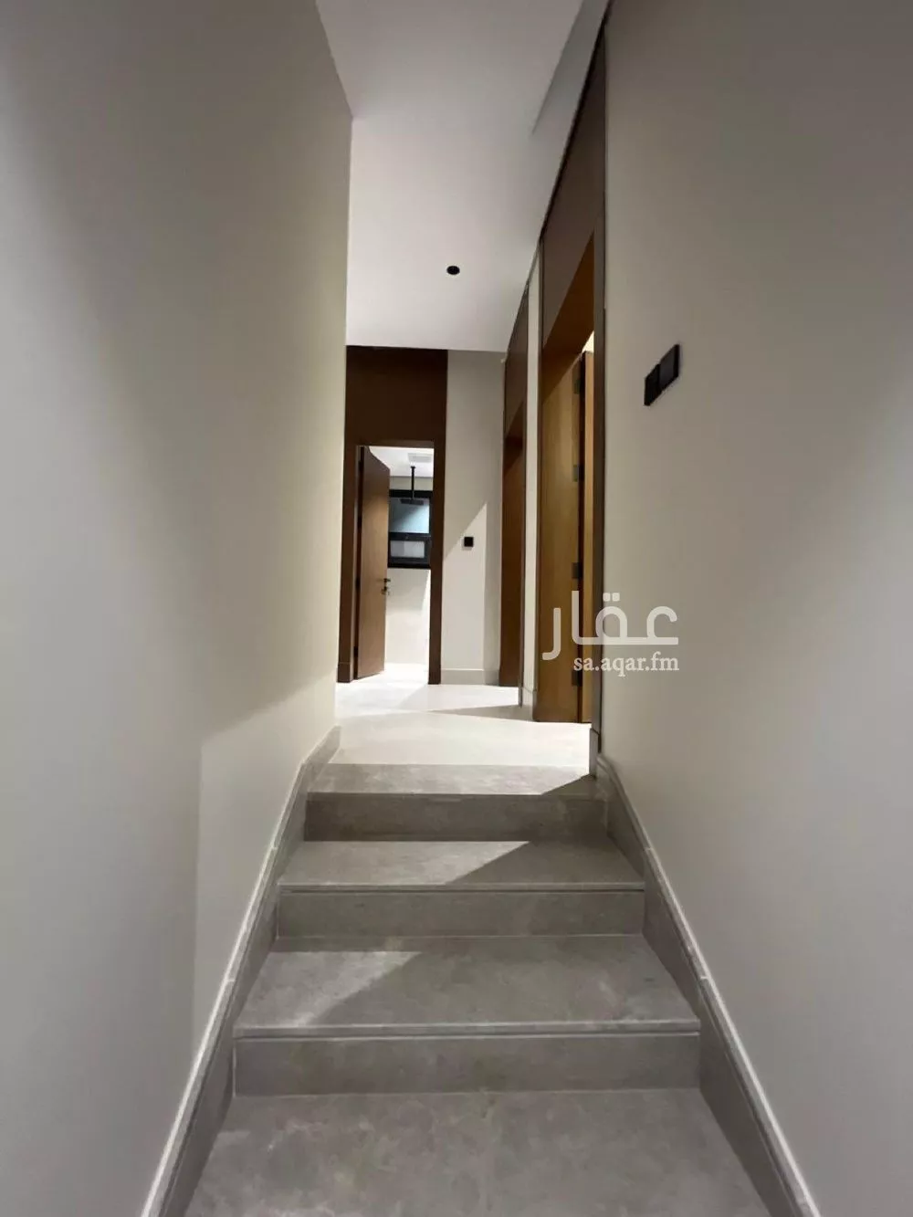 شقة 5 غرف في العارض 5