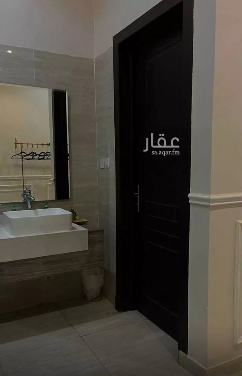 فيلا 12 غرف في الرمال 2