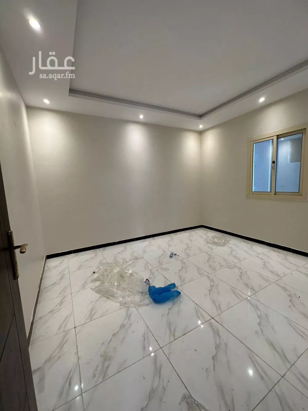 شقة 4 غرف في الواحة 4