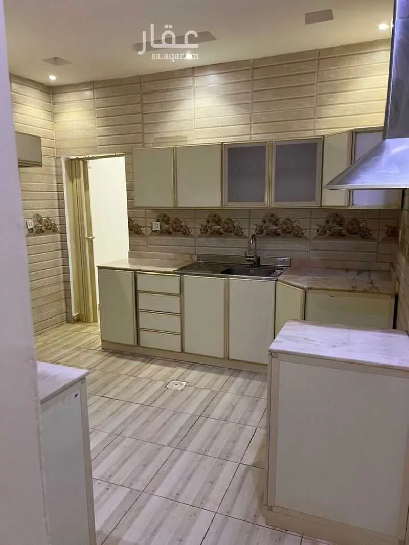 5 bedroom apartment in Al Zahra 5