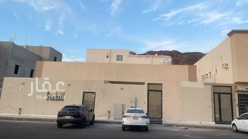 عمارة 614 م² في النقس 2