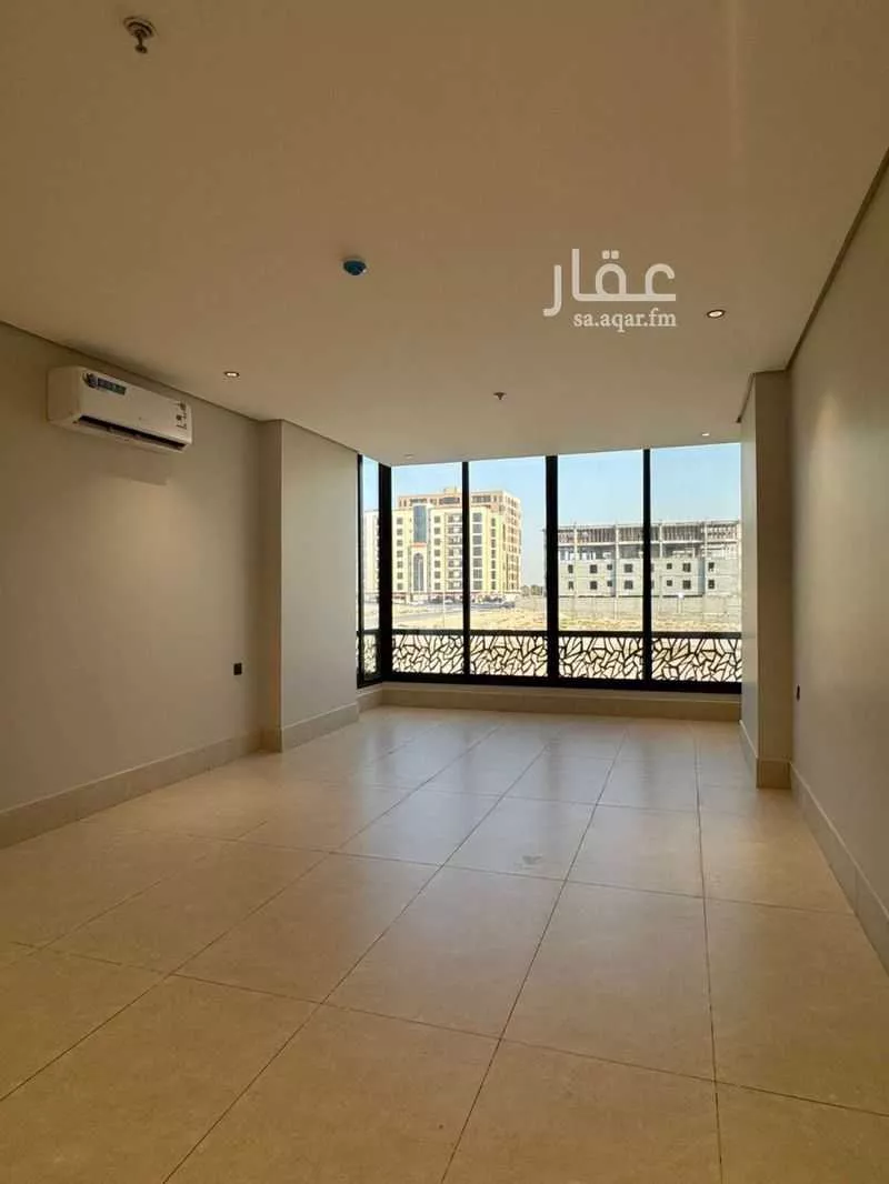 شقة 5 غرف في ضاحية الملك فهد 5