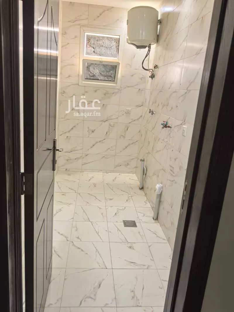 شقة 4 غرف في العارض 4