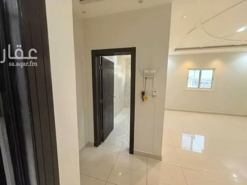 شقة 4 غرف في العارض 5