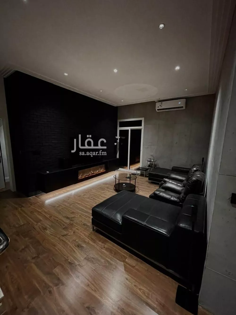 فيلا 5 غرف في العارض 2