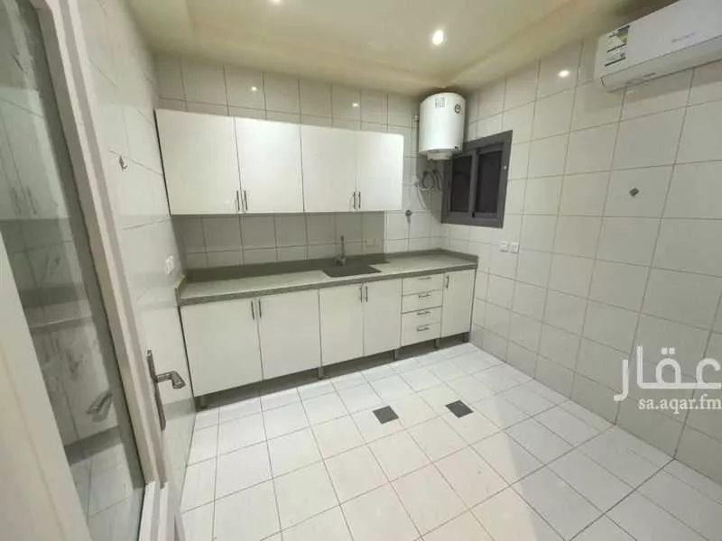 شقة 3 غرف في العارض 4