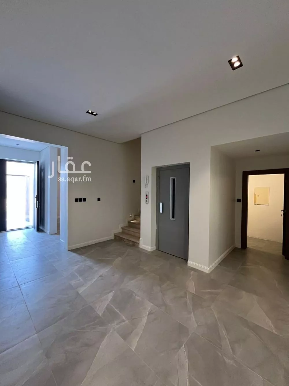 فيلا 6 غرف في اللؤلؤ 5