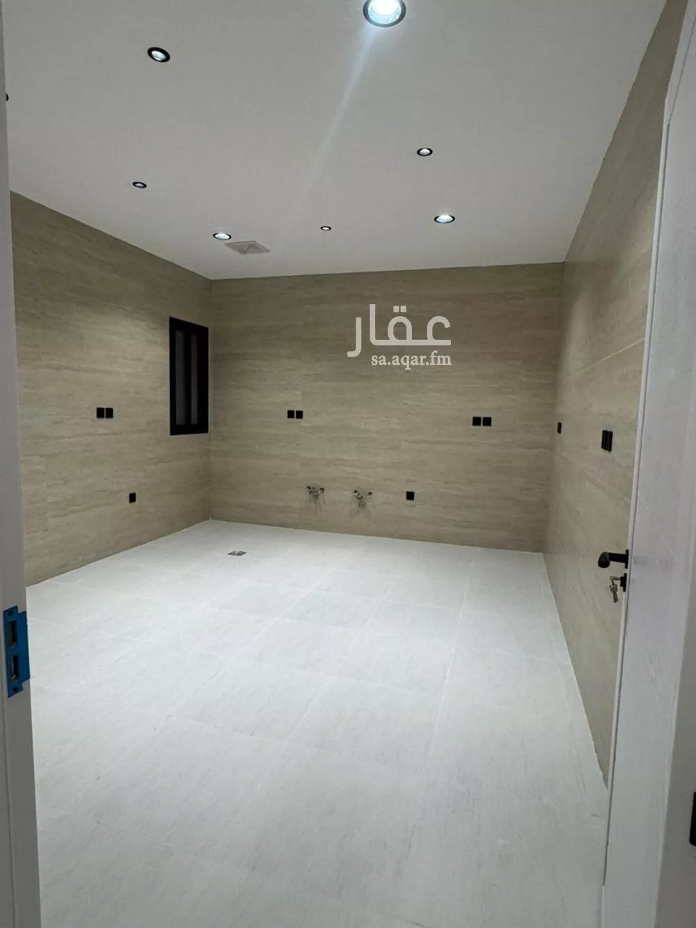 5 bedroom apartment in Al Buhayrat 3