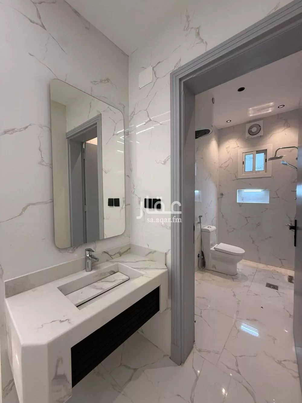 5 bedroom apartment in Al Kakiyyah 1