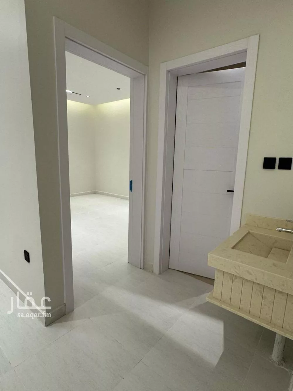 5 bedroom apartment in Al Buhayrat 5
