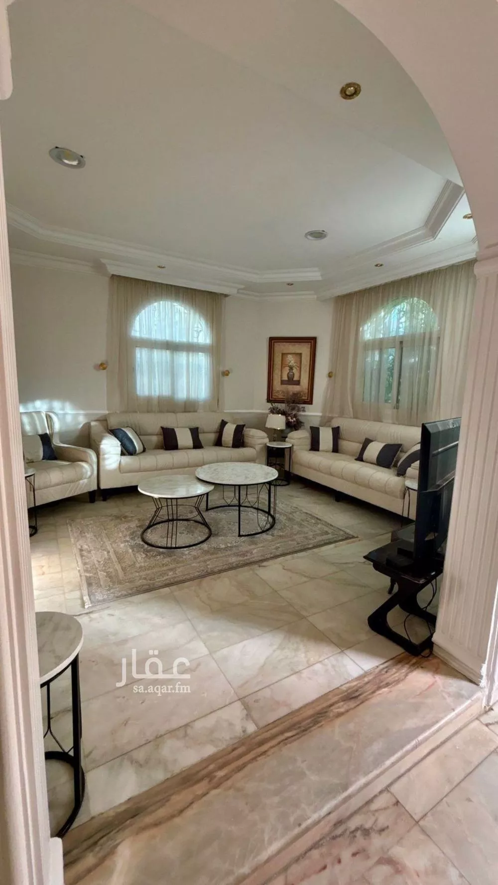 فيلا 10 غرف في الروضة 5