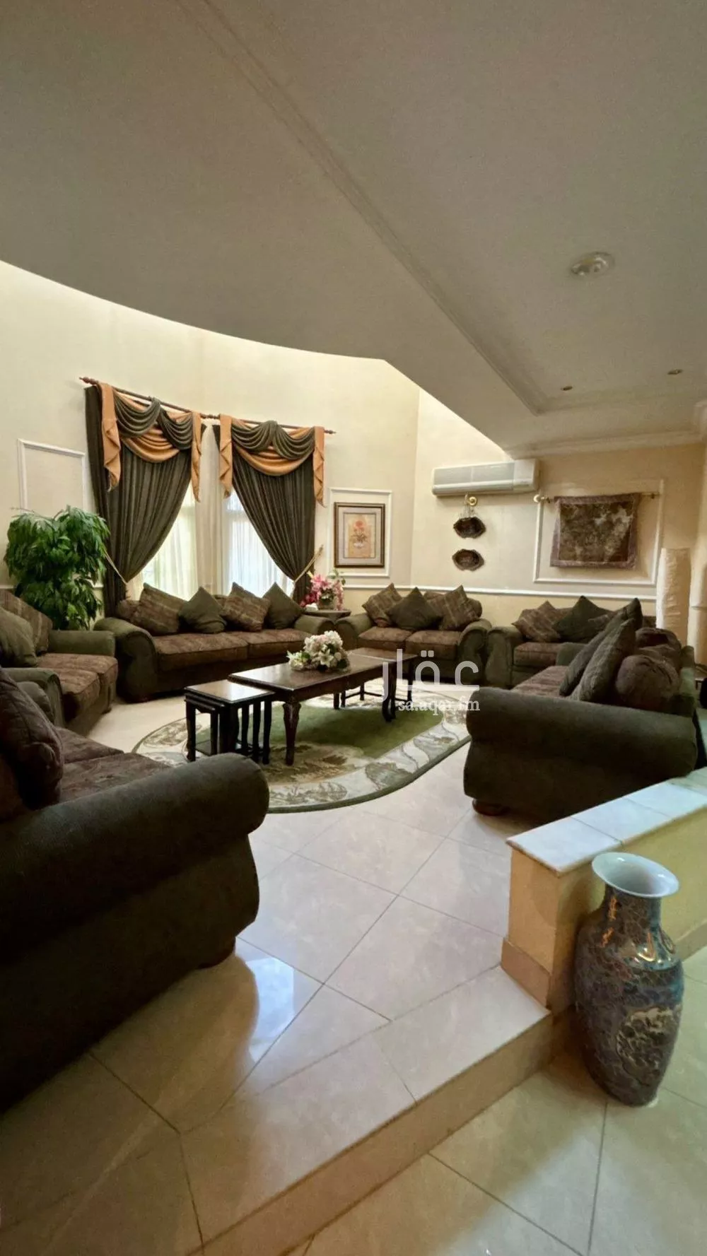 فيلا 10 غرف في الروضة 1