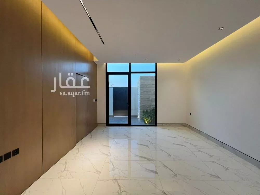 5 bedroom villa in Al Narjis 2