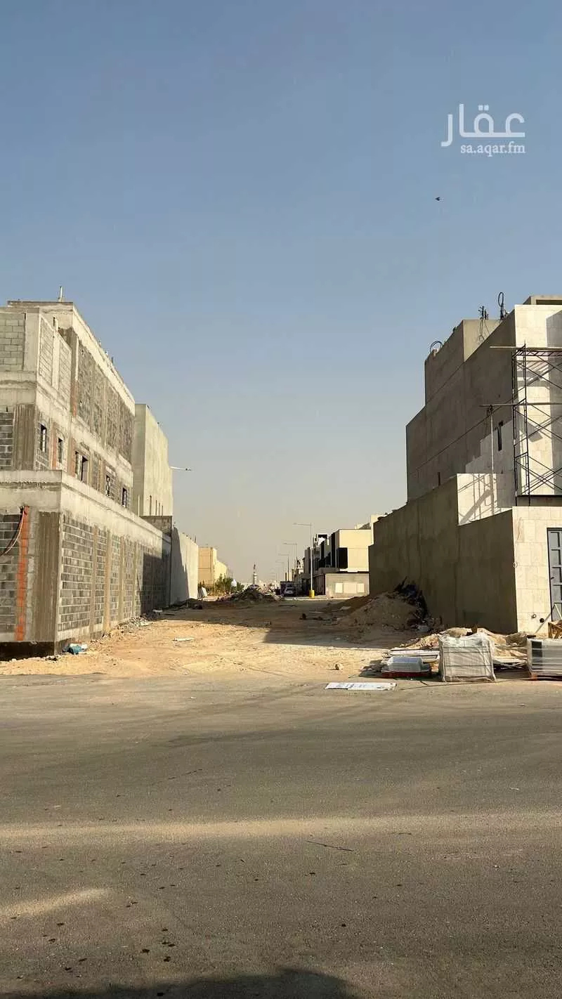 أرض 300 م² في الصفا 4