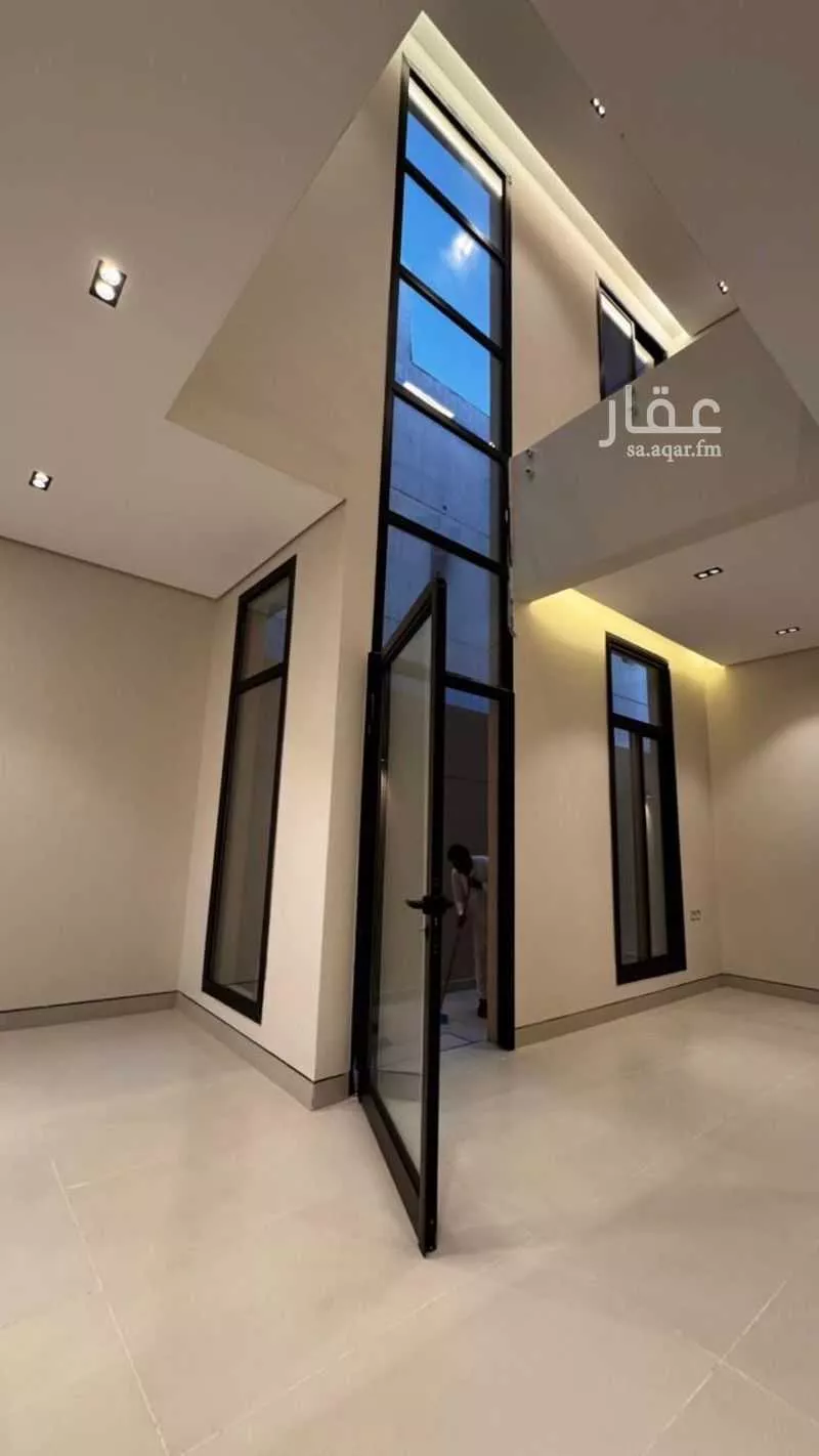 5 bedroom villa in Al Rimal 1