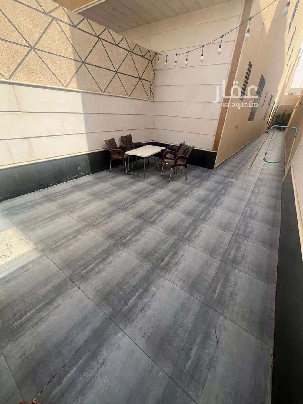 فيلا 7 غرف في عكاظ 4