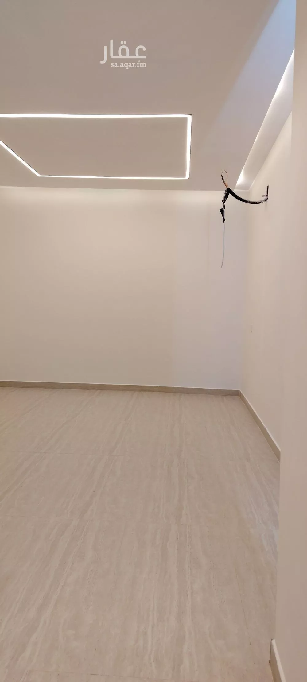 3 bedroom apartment in Al Hazm 5