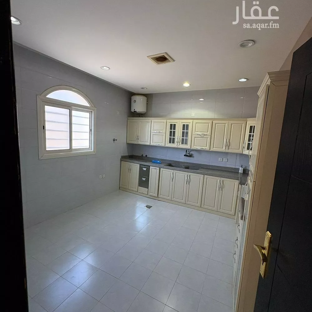 4 bedroom apartment in Al Mahdiyyah, Riyadh 8