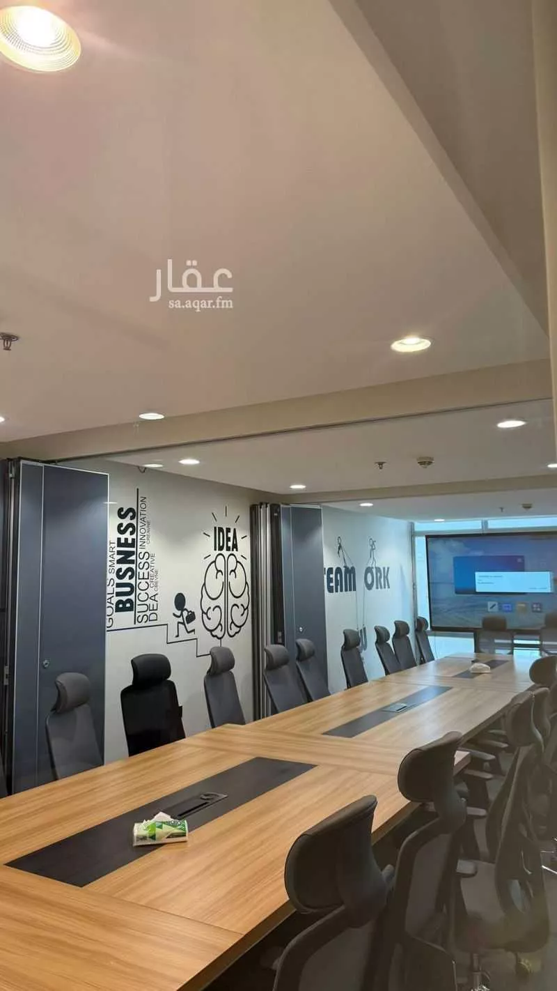 مكتب 5000 م² في الدريهمية 3